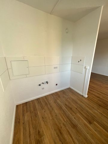 RESERVIERT – Ein echtes Schmuckstück – kleine, sanierte Wohnung mit Balkon - Foto 5