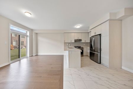 For Lease - 38 Singhampton Road, Vaughan, Ontario - Photo 4