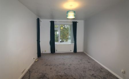 Landseer Road, LS13 - Photo 2