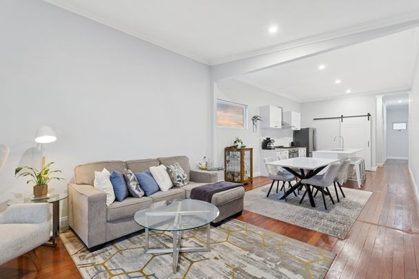 Character Classic with a Modern Soul - Photo 1