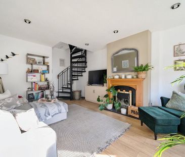 2 bedroom terraced house to rent - Photo 1