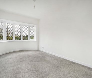 Pine Cottage is a detached family home in Chalfont St Giles, with a... - Photo 6