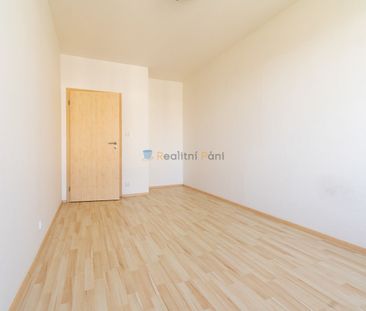 Pronájem bytu 2+kk 50 m², náměstí Junkových 2870, Praha Stodůlky - Photo 4