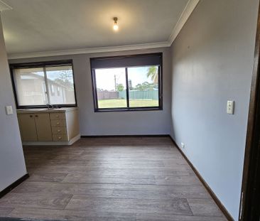 A family residence walking distance to Showground station - Photo 5