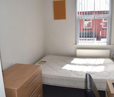 5 bedroom terraced house to rent - Photo 3