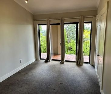 Absolute Executive Home - Photo 5