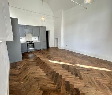 2 bedroom semi-detached house to rent - Photo 3