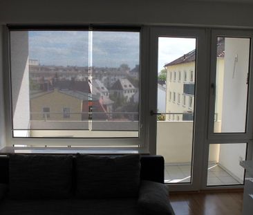 Ab 01.12. sonnige möbl. 1,5 Zimmer Wohnung v. priv. neben BMW - Photo 1