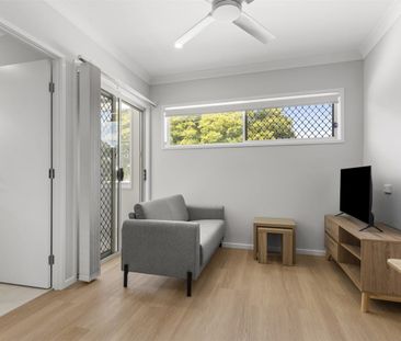 BRAND NEW ROOMY ASPLEY STUDIOS - SUPERB LOCATION! - Photo 1