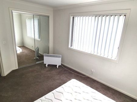 Cobblebank - Photo 3