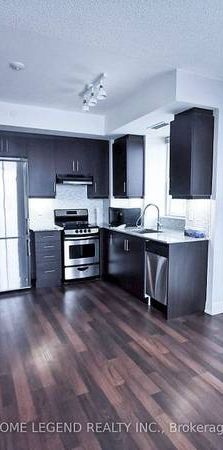 Yonge & Finch Bright +Spacious 2Bdrm Corner Unit Open Concept Kitchen - Photo 1