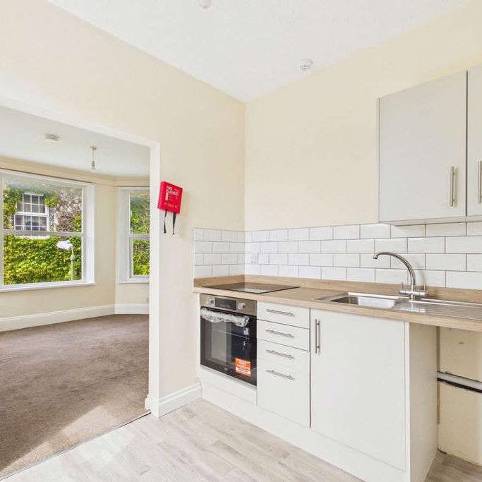 Studio to rent - Photo 1