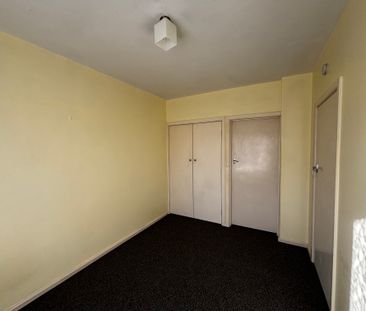13 / 28 Eumeralla Road, CAULFIELD SOUTH - Photo 2