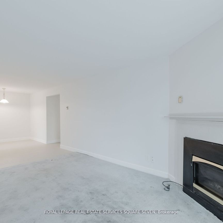 For Lease - 1096 Jalna Boulevard Unit# 65, London South, Ontario - Photo 1