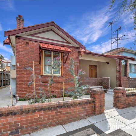 Studio apartment close to lifestyle amenities - Photo 4