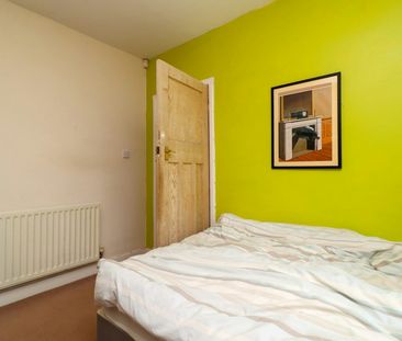 Meredith Road, Leicester, LE3 - Photo 1