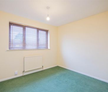 4 bed House - Detached To Let - Photo 6