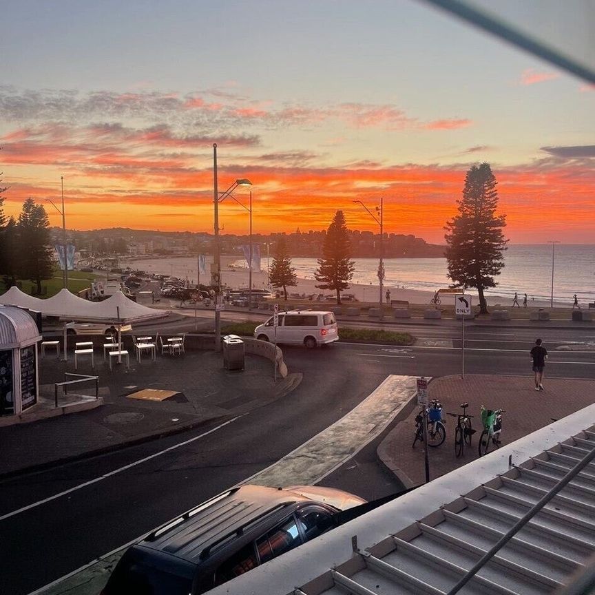 Bondi Beach - Photo 1