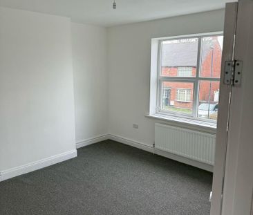 3 bedroom flat to rent - Photo 3