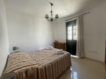 Middle Floor Apartment | Nerja | €900/Month - Photo 3