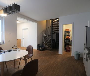 Wohnen in der Innenstadt: Exklusives Stadthaus mit Terrasse & Pkw-S... - Photo 4