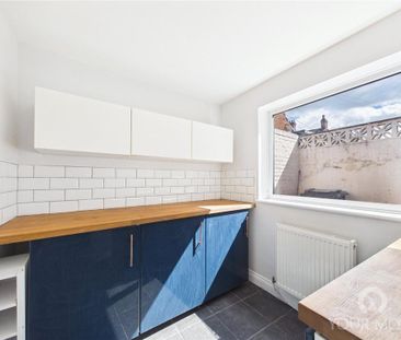 2 bedroom terraced house to rent - Photo 5