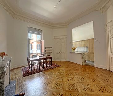 TOULOUSE - Saint-Etienne TOULOUSE - Spacieux T3 de 125.30 m² avec b... - Photo 3