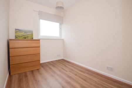 4 bedroom maisonette to rent - Photo 5