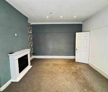 3 bedroom end of terrace house to rent - Photo 4