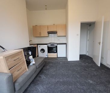 Studio Flat, Great Clowes Street, M7 - Photo 3
