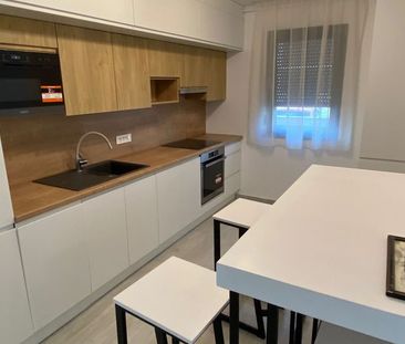 Apartament cu 3 camere de închiriat - Fotografie 6