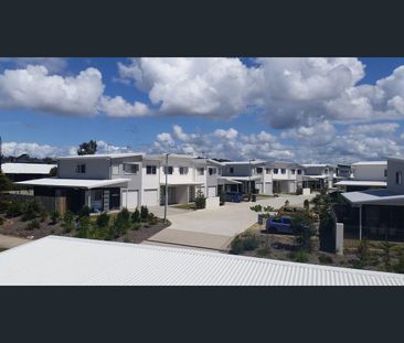 8/10 Crayfish Street, Mountain Creek, Qld 4557 - Photo 1