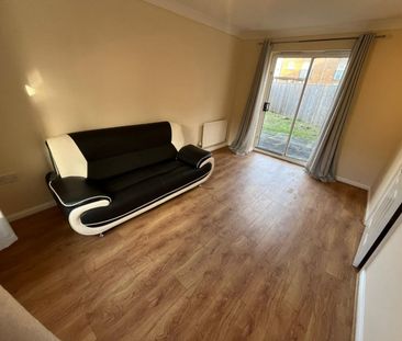 3 bedroom House To Let - Photo 1