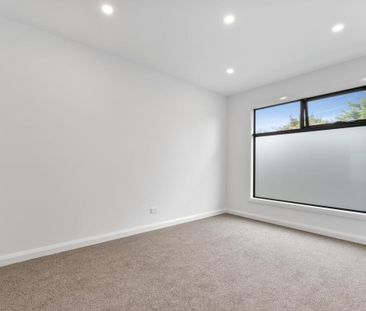 2/14 Centre Dandenong Road, Cheltenham VIC 3192 - Townhouse For Ren... - Photo 5