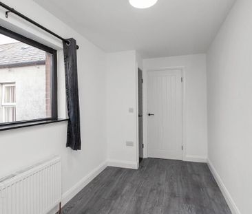 21 Bloomfield Street, Belfast, BT5 5AU - Photo 5