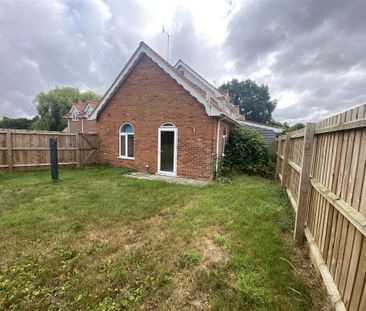 1 bedroom terraced house to rent - Photo 2