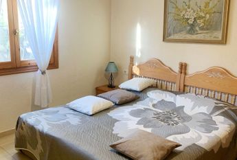 Villa for rent with 3 bedrooms and pool in Calpe for the winter season.