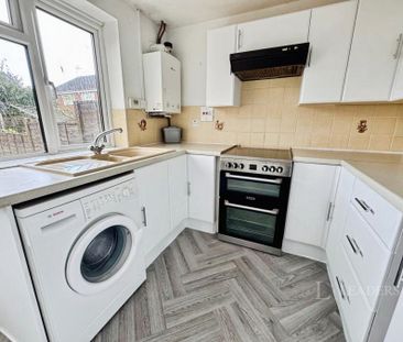 2 bedroom house to rent Beech Road, Horsham, RH12 - Photo 6