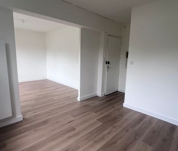 Bordeaux Caudéran T1 refait à neuf résidence années 70 sécur - Photo 1