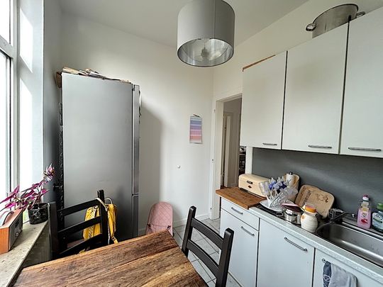 Charmante und helle 4-Zimmer Altbau Wohnung in Elmshorn Mitte - Photo 1