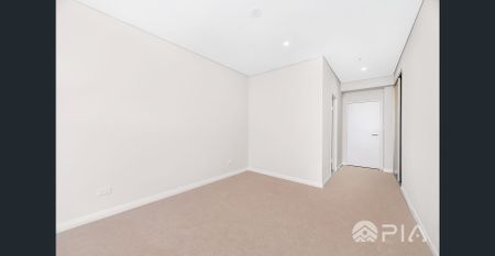 Modern Spacious Apartment. Close to public transport, schools, shops,... - Photo 2