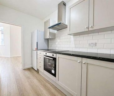 Richards Terrace, Roath, CF24 - Photo 1