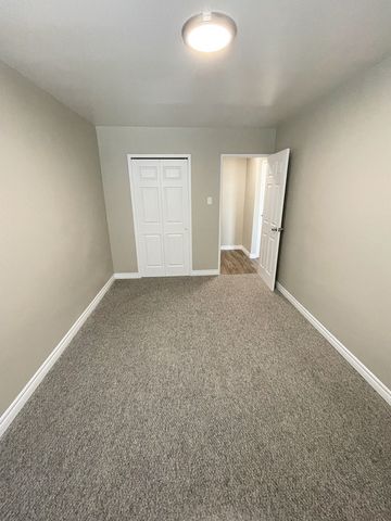 Avon Place Apartments - Photo 4