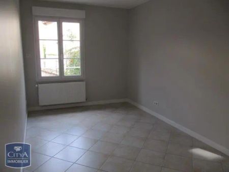 Appartement à louer 4 pièces 78.17m² - Photo 3