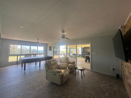 Beachside Living - Photo 3