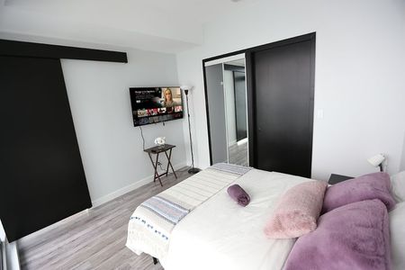 Deluxe Room - Waterfront Toronto - Photo 5