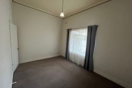 BEAUTIFUL 3 BEDROOM HOME! - Photo 5