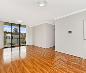 18/47-53 Lydbrook St WESTMEAD - Photo 2