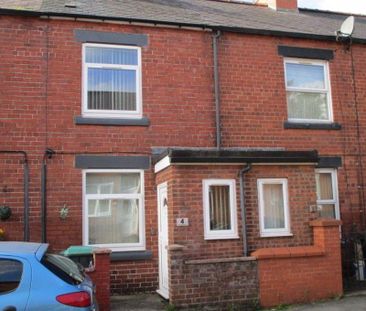2 bedroom terraced house to rent - Photo 2
