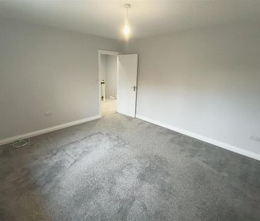 2 bedroom property to rent - Photo 4